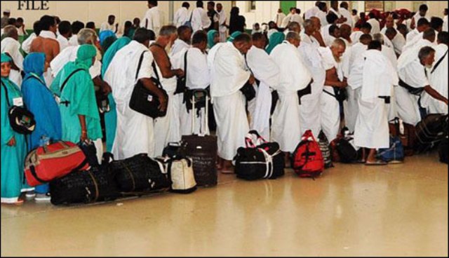 2 ہزار سے زائد پاکستانی معتمرین جدہ میں پھنس گئے