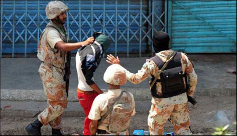 کراچی: رینجرز اور پولیس کا سرچ آپریشن ، 74 ملزمان زیر حراست