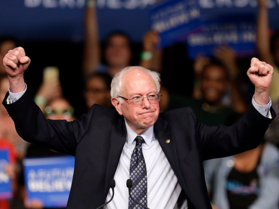 الاسکا اور واشنگٹن میں سینڈرز نے ہیلری کو شکست دے دی