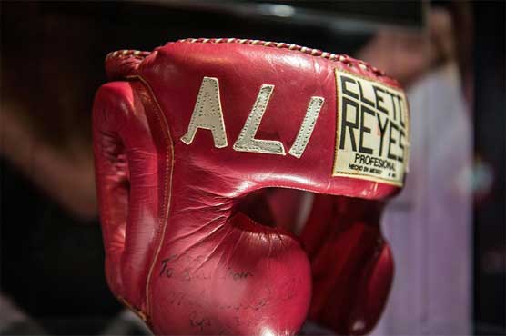 مایہ ناز باکسر محمد علی کی زیر استعمال اشیا کی نمائش