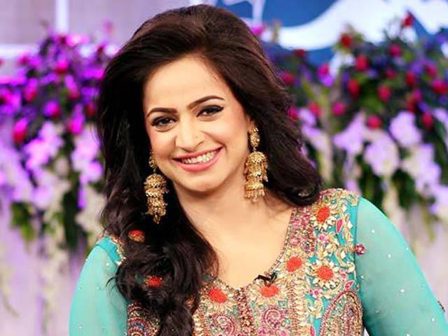 پاکستانی فنکاروں کے بالی وڈ میں قابل اعتراض کردار ملکی بدنامی کا باعث ہیں، نور