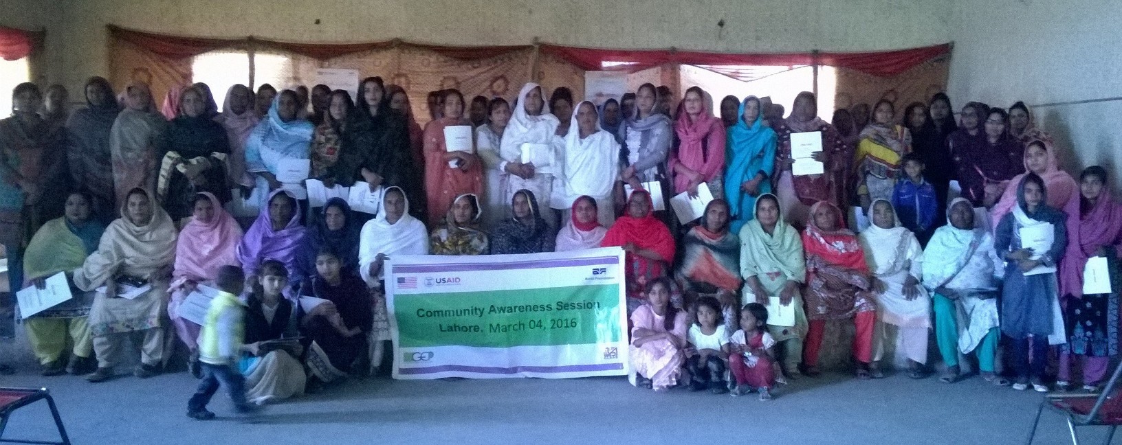 کلاس کے زیراہتمام گوجرانوالہ میں کمیونٹی آگاہی سیشن