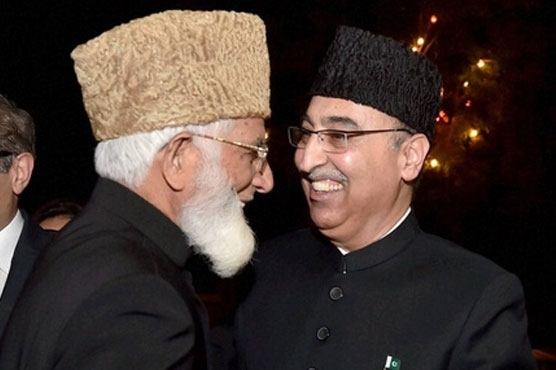 نئی دہلی: علی گیلانی اور عمر فاروق کی پاکستانی ہائی کمشنر سے ملاقات