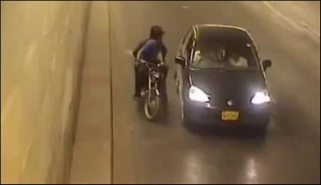 کراچی : موبائل فون چھیننے کی وارداتیں روکنے کیلئے خصوصی یونٹ بنے گا