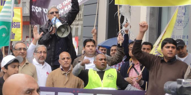 کشمیر کونسل یورپ کی طرف سے نریندرا مودی کی یورپی یونین کے ہیڈ کوارٹر برسلز آمد پر احتجاجی مظاہرہ