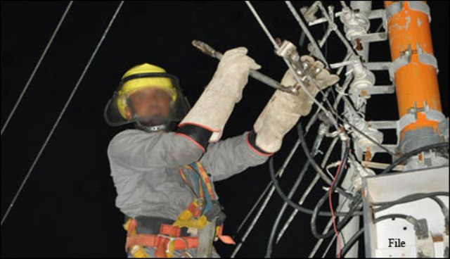 ہائی ٹینشن لائن میں خرابی،کراچی میں کئی گرڈاسٹیشن ٹرپ کرگئے