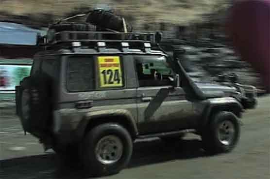 دیر: لواری جیپ سنو ریلی پشاور کے یاسر خان نے جیت لی