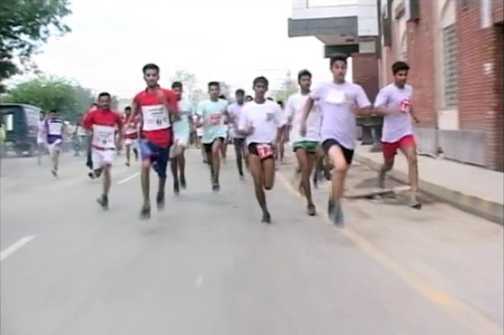 فیصل آباد میں یوم پاکستان کی مناسبت سے میراتھن ریس کا انعقاد