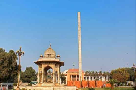 پنجاب اسمبلی کے سامنے احتجاج کے دوران میوزیم سے نوادرات چوری