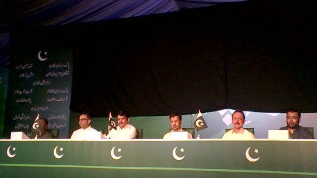 پاک سرزمین پارٹی کے رہنما مصطفیٰ کمال کا اگلا پڑاؤ آج حیدرآباد میں ہوگا