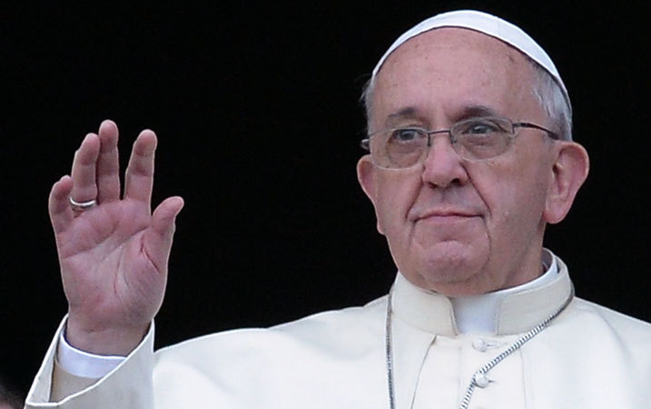 اسلحہ ڈیلر دو ٹکوں کیلیے انسانی جانیں داؤ پر لگا رہے ہیں، پوپ