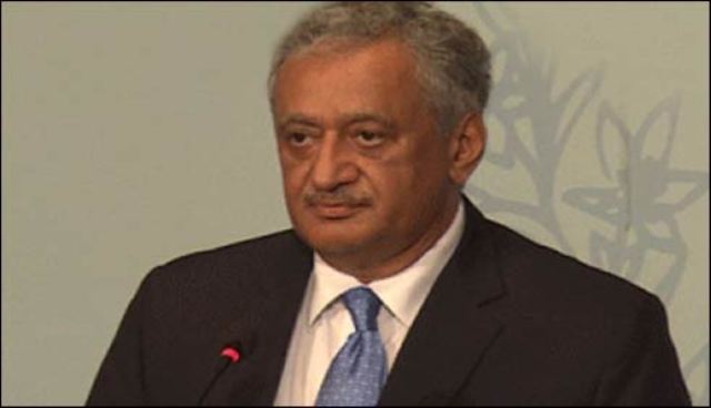 ماسکو میں پھنسے پاکستانیوں کی ہر ممکن مدد کی جائے گی،قاضی خلیل اللہ