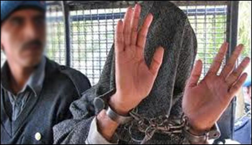 ہنگو: قبروں کو کھود کر مردے نکالنے والا شخص گرفتار