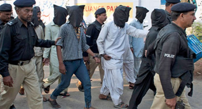 آرمی چیف کے حکم پر پنجاب میں کریک ڈاؤن، 200 سے زائد مشتبہ افراد گرفتار