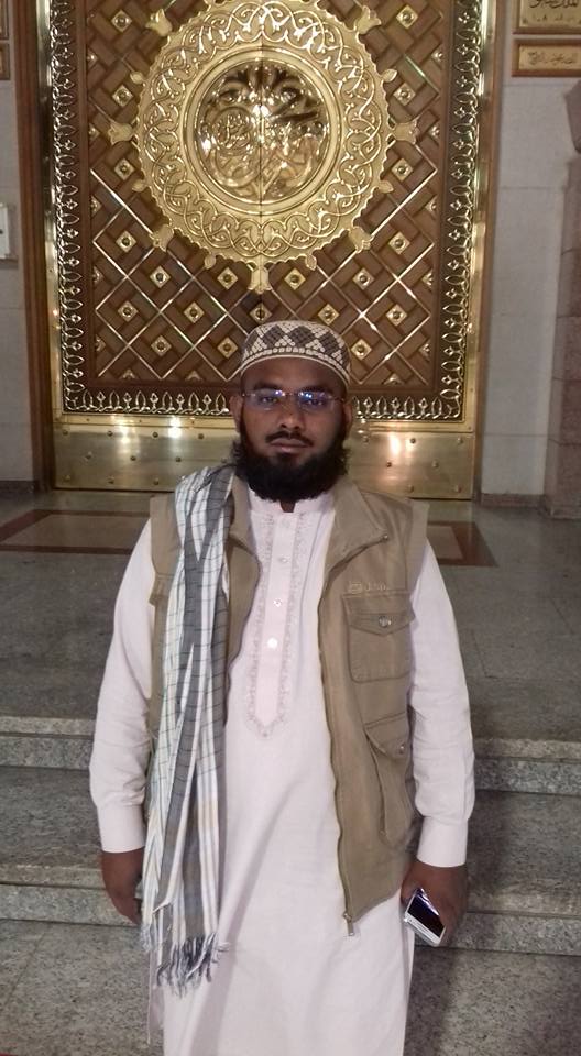عالمی شہرت یافتہ نعت خواں محمد طاہر بلال چشتی عمرہ شریف کی سعادت حاصل کرنے کے بعد سعودی عرب سے واپس ا پنے گائوں پہنچ گئے