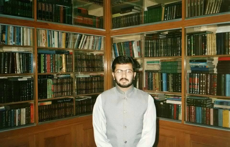 کون کہتا ہے کہ گل مرجھا کے کھل سکتے نہیں، ان سے ملواتا ہے تو جو لوگ مل سکتے نہیں‎