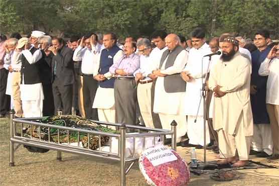 لاہور: سابق وفاقی وزیر چودھری عبد الغفور کی نماز جنازہ ادا کر دی گئی