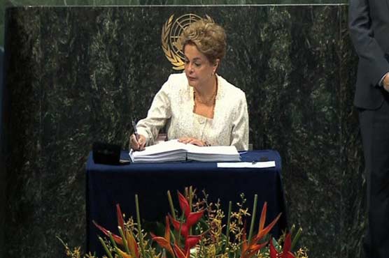 پاکستان سمیت دنیا کے 170 ممالک کے ماحولیاتی تبدیلی کے عالمی معاہدے پر دستخط