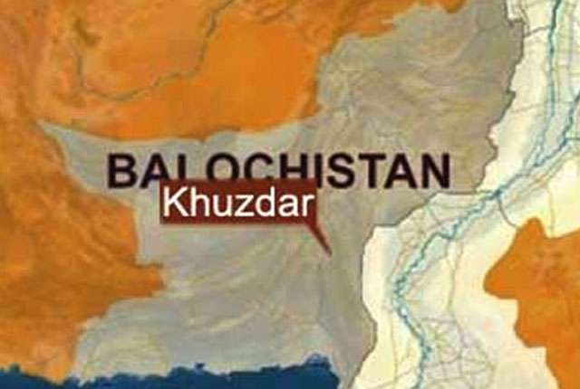 گرلز کمیونٹی پرائمری سکول کانک میں  کتابوں کی عدم دستیابی کے خلاف  طالبات کا احتجاجی ریلی