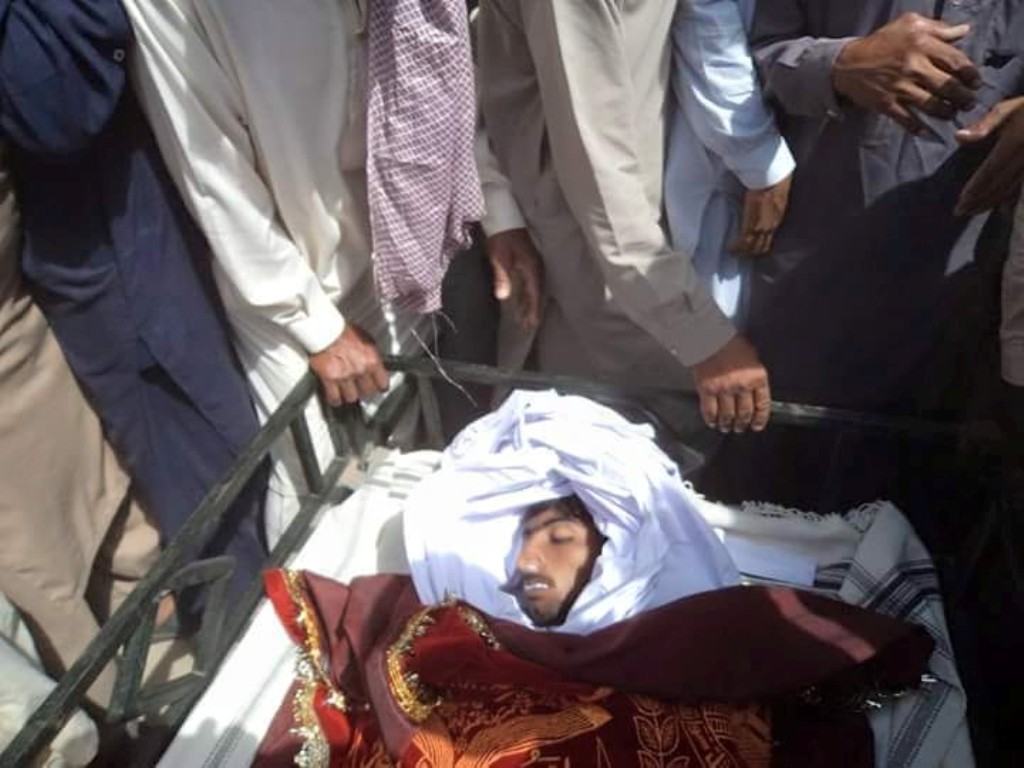 کروڑ لعل عیسن میں زہریلی مٹھائی کھانے سے 3 بھائیوں سمیت 6 افراد جاں بحق 25 افراد کی حالت غیر