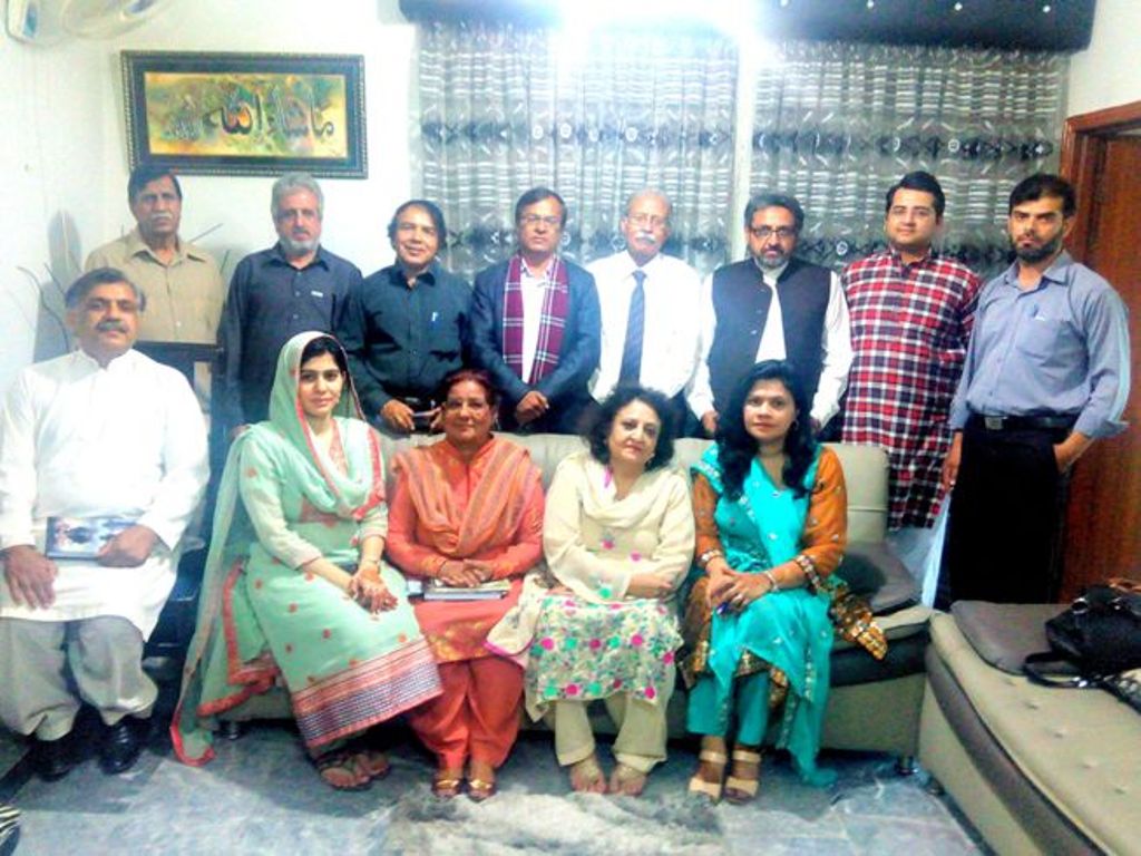 روبینہ فیصل کی” خواب سے لپٹی کہانیاں”