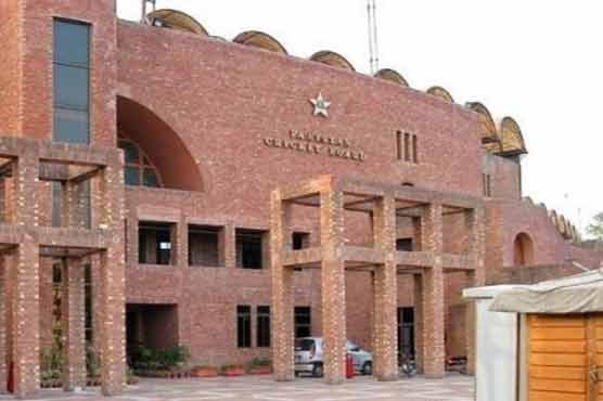 پی سی بی نے ہیڈ کوچ کی تلاش کیلئے اشتہار دے دیا