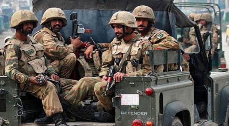 راجن پور میں جاری آپریشن کا کنٹرول پاک فوج نے سنبھال لیا، ڈی جی آئی ایس پی آر