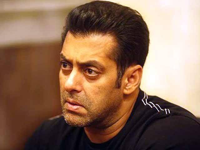 سلمان خان فلم سیٹ کی تصاویر لیک کرنے پر فوٹو گرافر سے الجھ پڑے