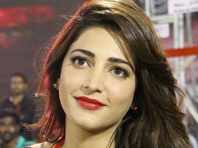 کامیابی کے لیے والد کمل ہاسن کو سیڑھی نہیں بنایا،شروتی ہاسن