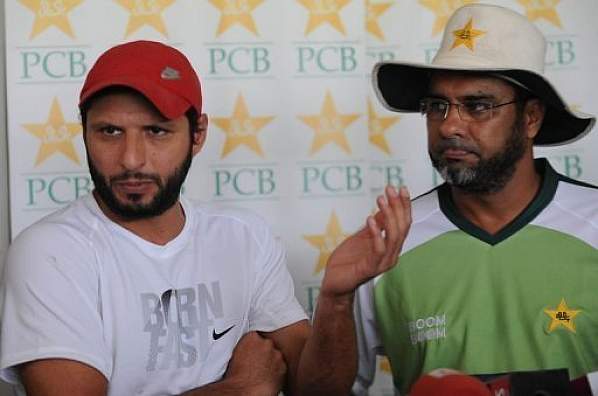 حکومت نے بورڈ کے ٹاپ آفیشلز کی زبان بندی کرا دی