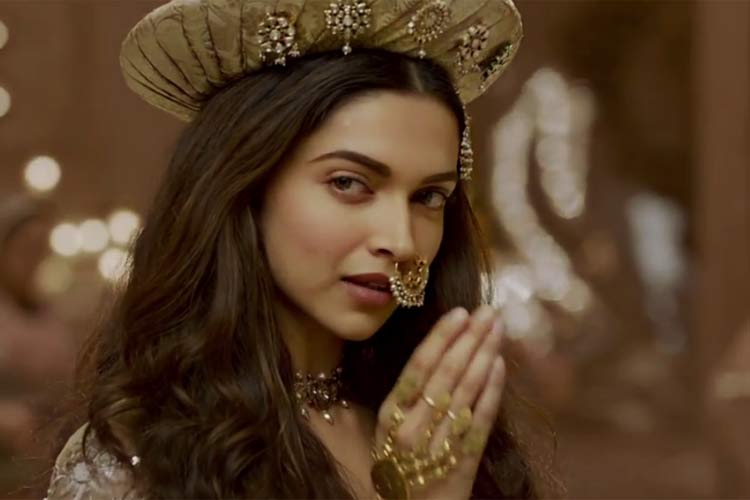 دپیکا پڈکون ایک بار پھر تاریخی کردار نبھانے کو تیار