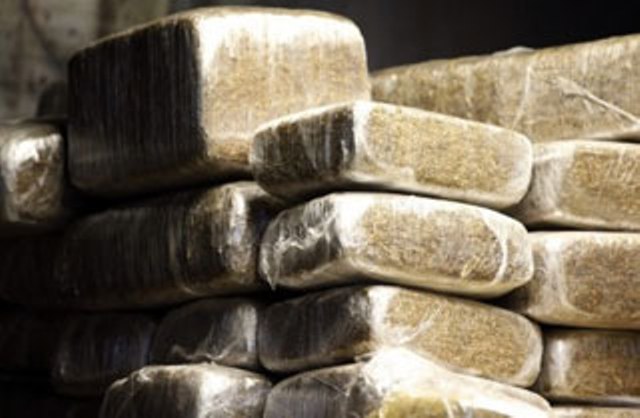 ڈی ایس پی ساجد گوندل کی خصوصی ہدائت پر چھاپے مار کر بھاری منشیات برآمد کر لی