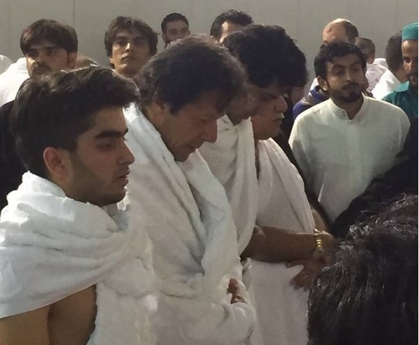 عمران خان کو عمرے کی ادائیگی کی مبارک باد۔ مسلمان اسلام سے محبت کی بیٹری کو مکہ اور مدینہ میں چارج کرتا ہے