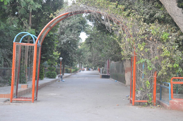 سفاری اور چڑیا گھر کو بھی قبضے میں لینے کیلئے کاموں کا آغاز کر دیا