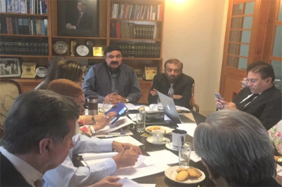 گارڈ ہوشیار سیاستدان آسان باش