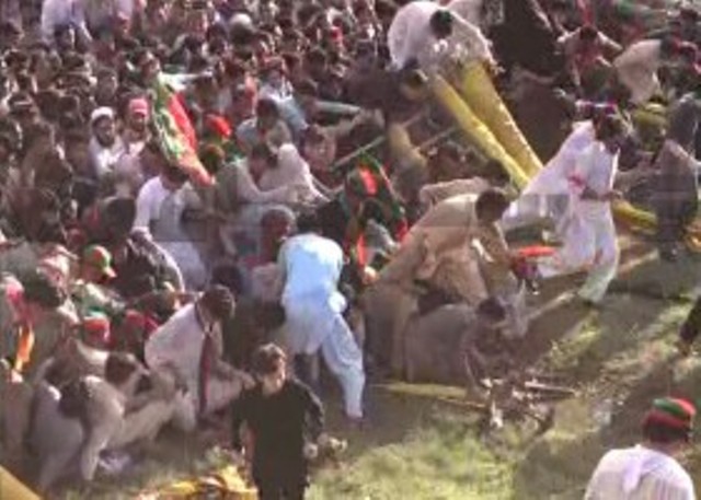 بنوں میں تحریک انصاف کے جلسے کے بعد بھگدڑ، متعدد افراد زخمی