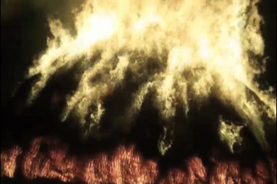 رحیم یار خان میں سرکنڈوں کے ڈھیر میں لگی آگ بے قابو