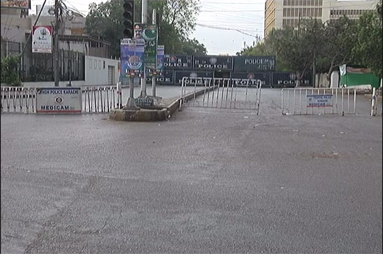 کراچی :سکیورٹی خدشات، وزیر اعلیٰ ہائوس جانیوالے راستے بند کر دیئے گئے