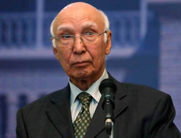 ایف سولہ طیاروں کیلئے رقم نہ ملی تو متبادل آپشن پر غور کریں گے :سرتاج عزیز