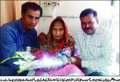 انٹرنیشنل میڈیا فورم کے رہنمائوں کی کینیڈا کے آرگنائزر کی والدہ کی عیادت