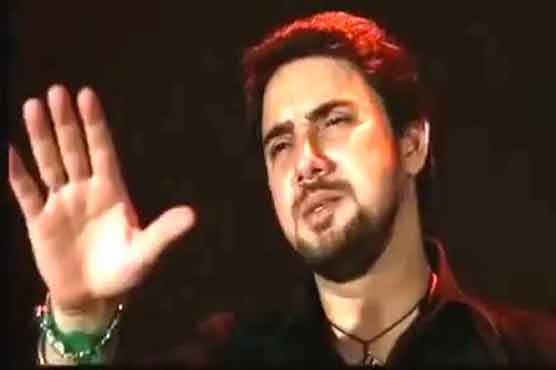 کراچی : نوحہ خواں فرحان علی وارث کی گاڑی پر حملے کی کوشش ناکام