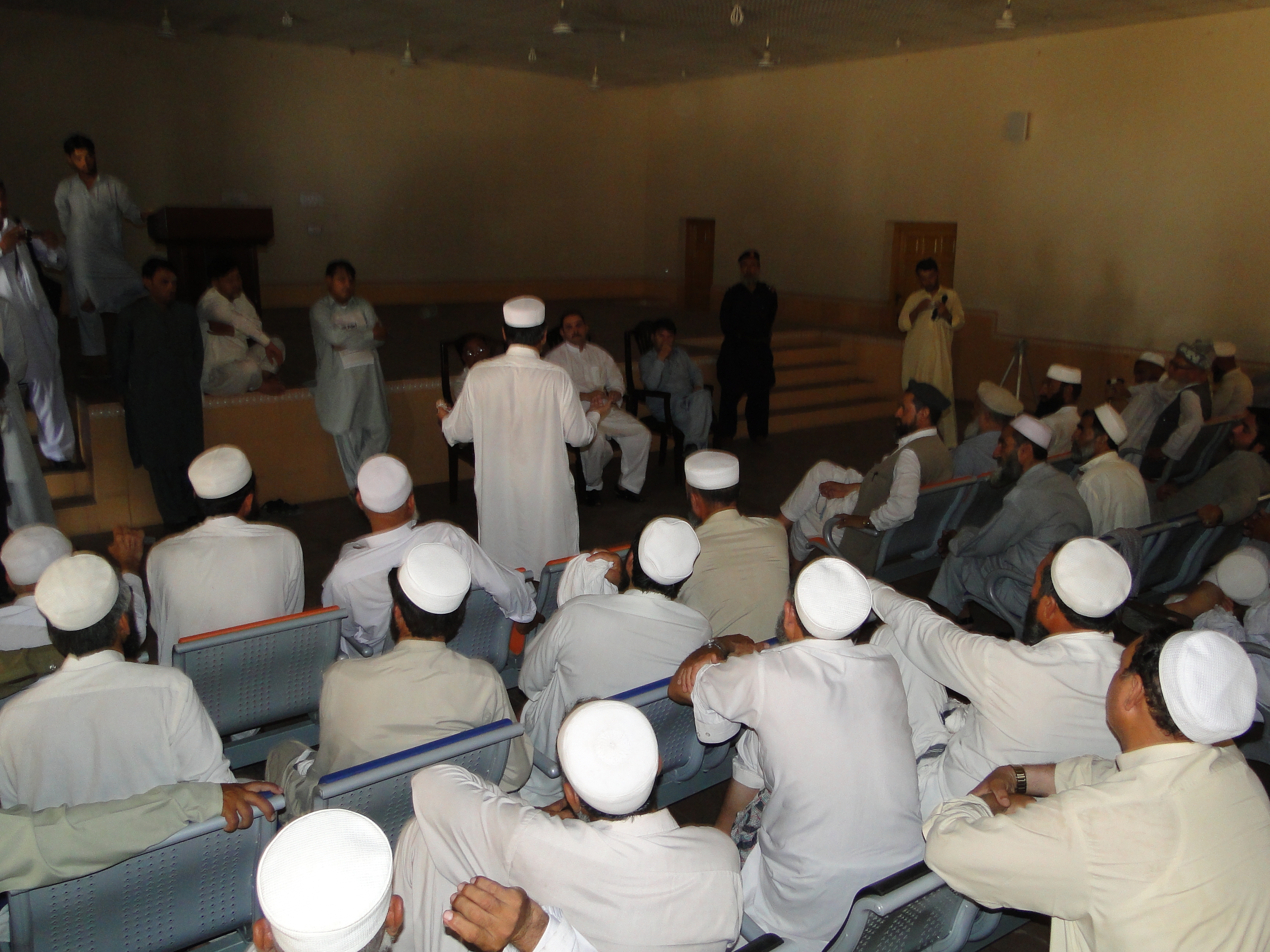 مومند ایجنسی میں سرحدی دیہات کے قبائلوں اور پولیٹیکل انتظامیہ کے درمیان امن کے حوالے سے جرگہ