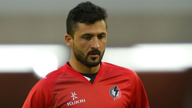 پاکستان کو چھوڑ کر کہیں نہیں جا رہا، جنید خان نے افواہوں کو مسترد کر دیا