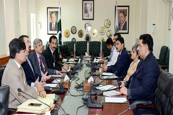 بینکس ایران سے تجارتی روابط کے فروغ کیلئے تجاویز دیں : خرم دستگیر