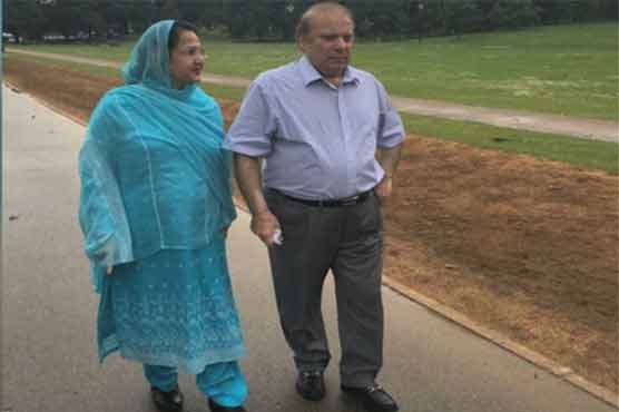 آپریشن کے بعد وزیراعظم کی صحت بہتر، اہلیہ کے ہمراہ ہائیڈ پارک میں چہل قدمی