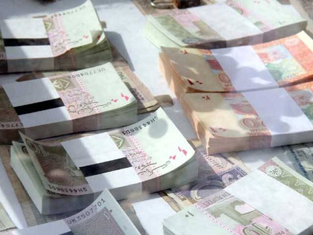 عید الفطرسے قبل ملک بھر میں نئے نوٹوں کی بلیک مارکیٹنگ عروج پر پہنچ گئی