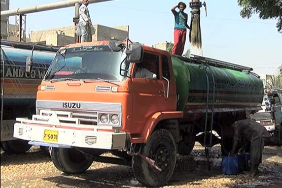 کراچی : ٹینکرز مافیا نے پانی کی فروخت کیلئے من مانے نرخ مقرر کر دیئے