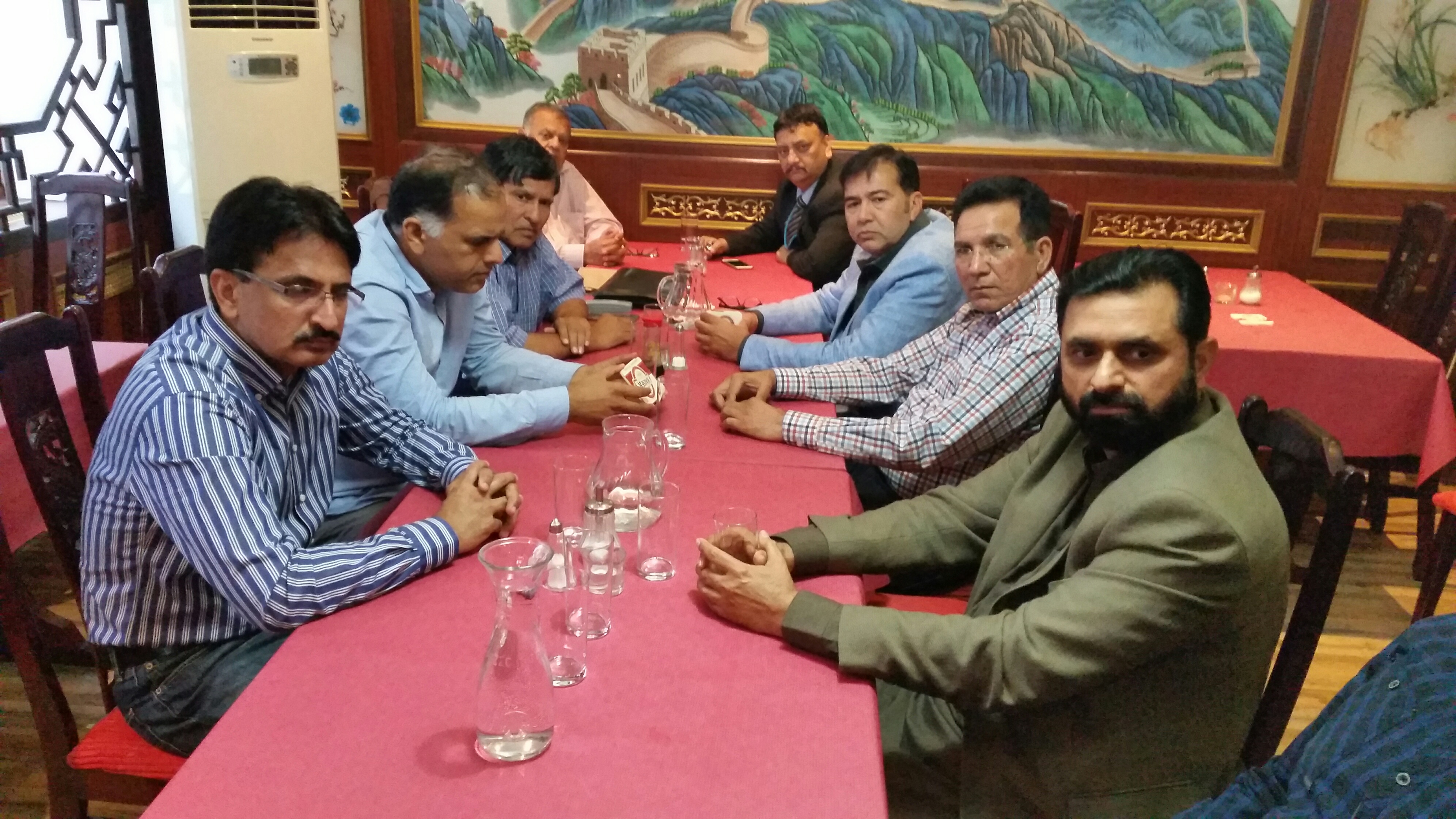 پاکستانی کمیونٹی ویانا کی جانب سے کشمیریوں کے ساتھ اظہار یکجہتی کرنے کے سلسلہ  میں میٹنگ