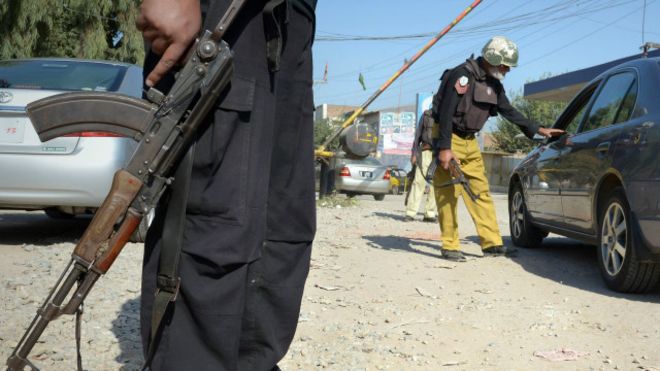 ڈیرہ اسماعیل خان میں پولیس کے ہمراہ فوج تعینات