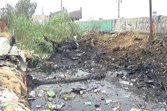 کراچی میں نالوں کی صفائی کا کام مکمل نہ ہوسکا